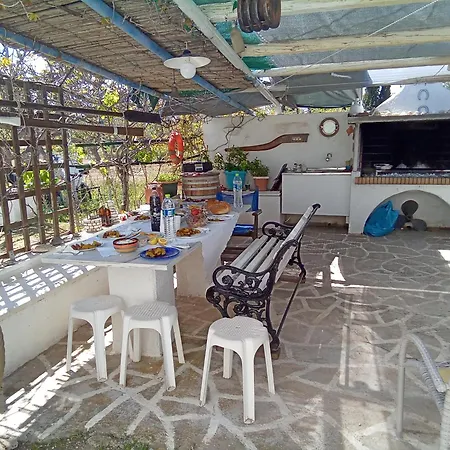 Tzitzi Pistachio Villa Khloi Exterior photo
